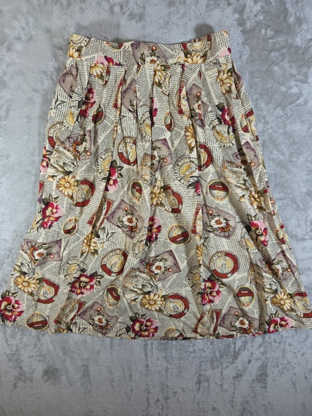 Vintage Kathie Lee Skirt 16W Printed Floral Pleated Newsprint Postcard